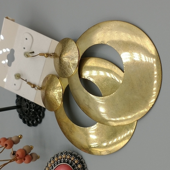 Mixed bag of vintage and boho earrings - Picture 5 of 10